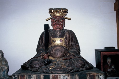 画像　常楽寺の閻魔王坐像