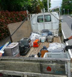 画像　違法回収業者の車両（写真提供：東京都）
