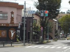 写真：上平尾交差点右折矢印信号機