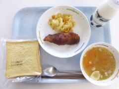 写真:5月25日の給食