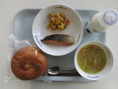 写真:3月10日の給食