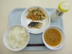 写真:11月24日の給食