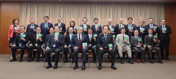 写真:26市の市長の集合写真