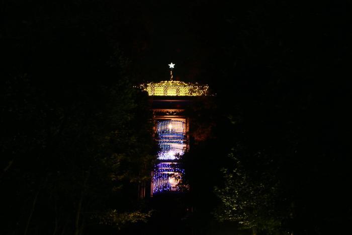 写真:城山公園ファインタワーのイルミネーション