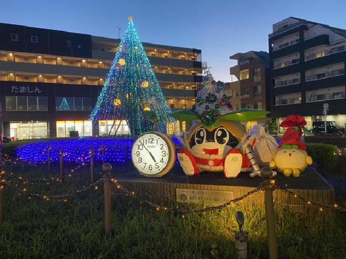 写真:矢野口駅前南口ロータリーのイルミネーション