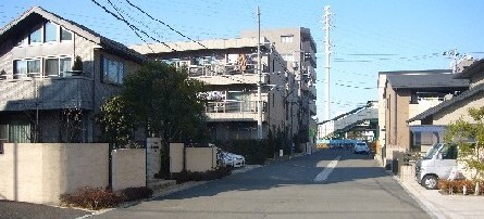 写真:南多摩駅周辺地区