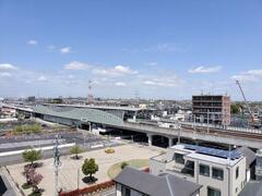 写真:稲城長沼駅全景