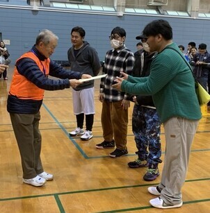 写真：ボッチャ大会表彰