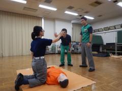 照片:拨打119报警和请求AED的情况