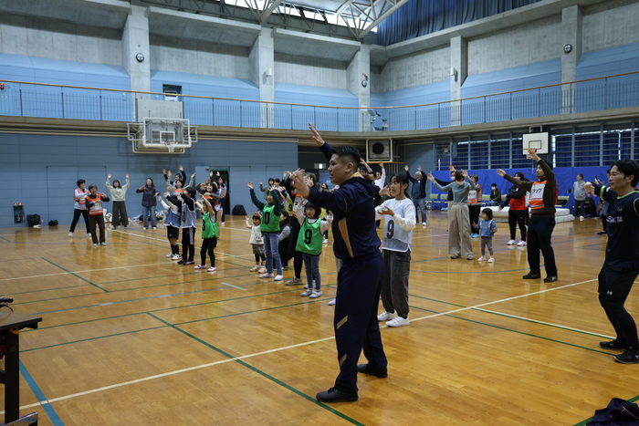 Sign Language Dance Image