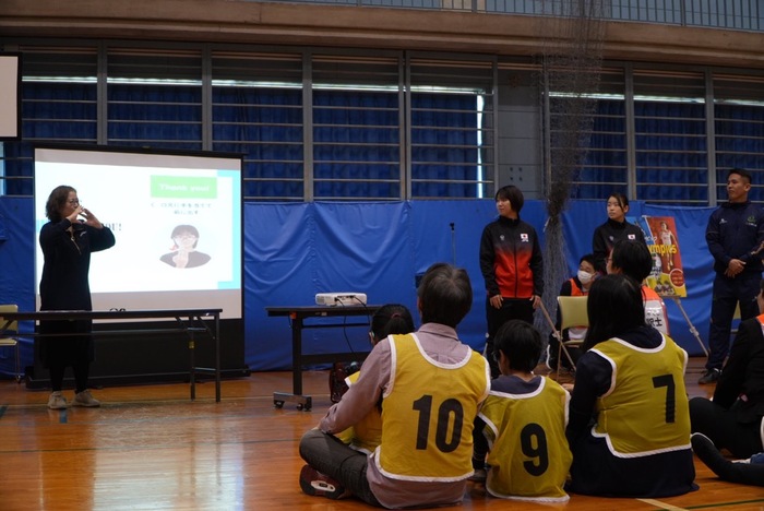 Sign Language Course Image
