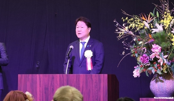 Photo: Ceremony Scene 2