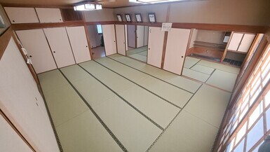 Photo of Japanese-style room at Central Community Center, diagonally from above