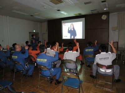 Foto: Estado de la capacitación en lengua de señas