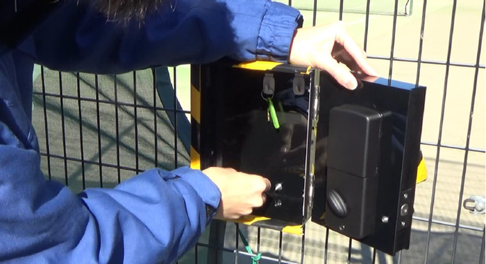 Foto: Devolviendo la llave a la caja de llaves
