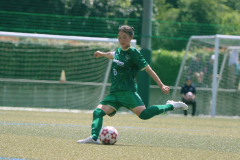 Foto do jogador Asao em ação