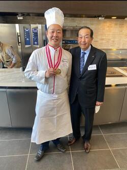 Foto: Sr. Hamabe e Sr. Chen Jianyi
