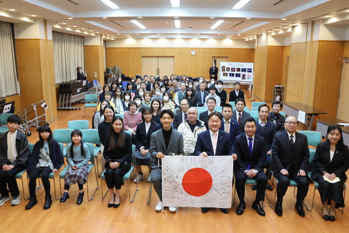 圖片：芭蕾舞比賽壯行會的合照